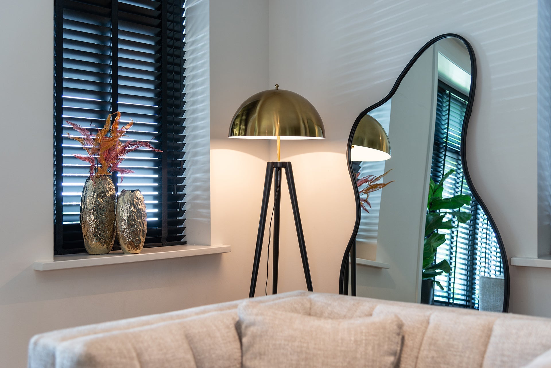 Leaner Mirrors