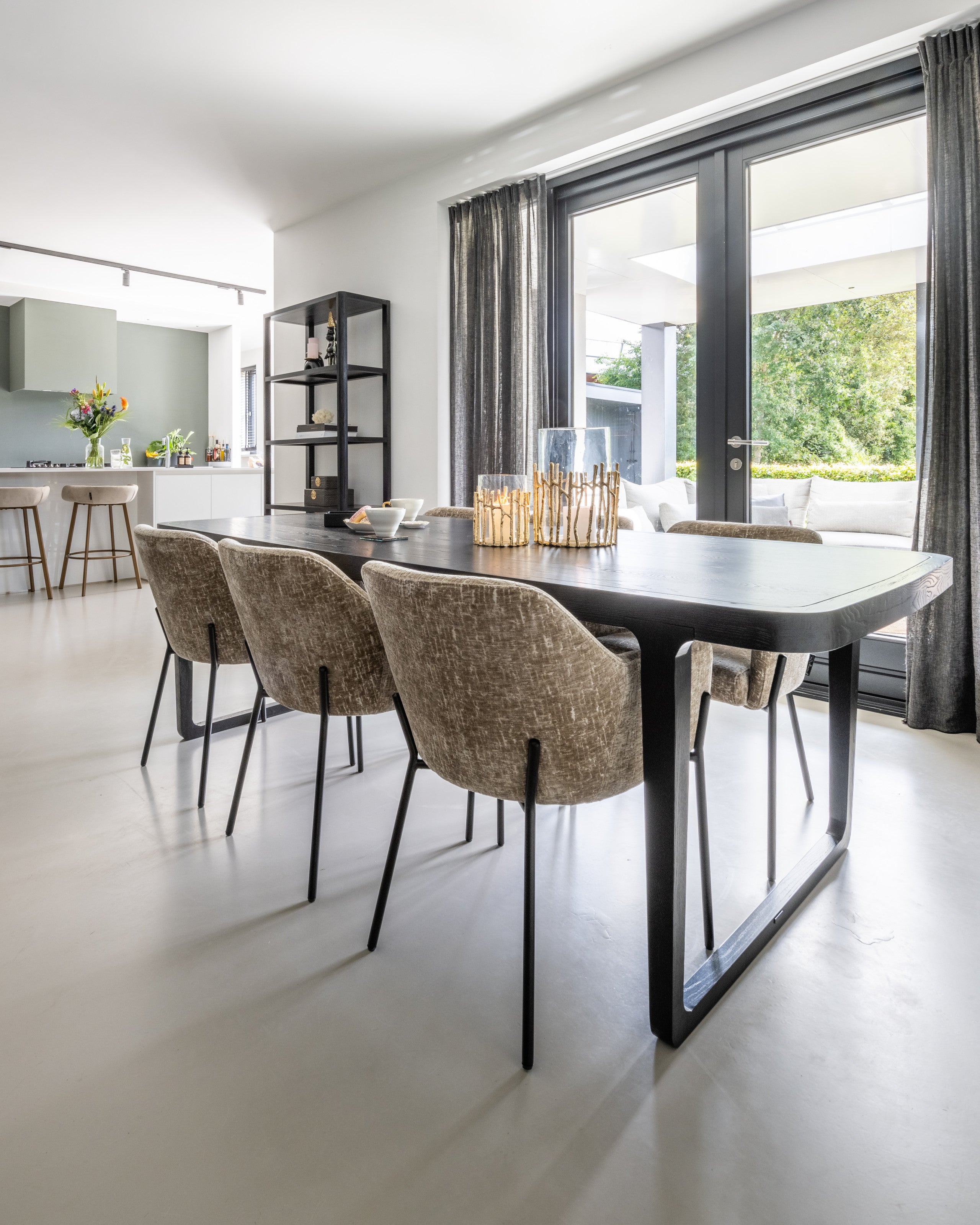 Decorative object Icebear black