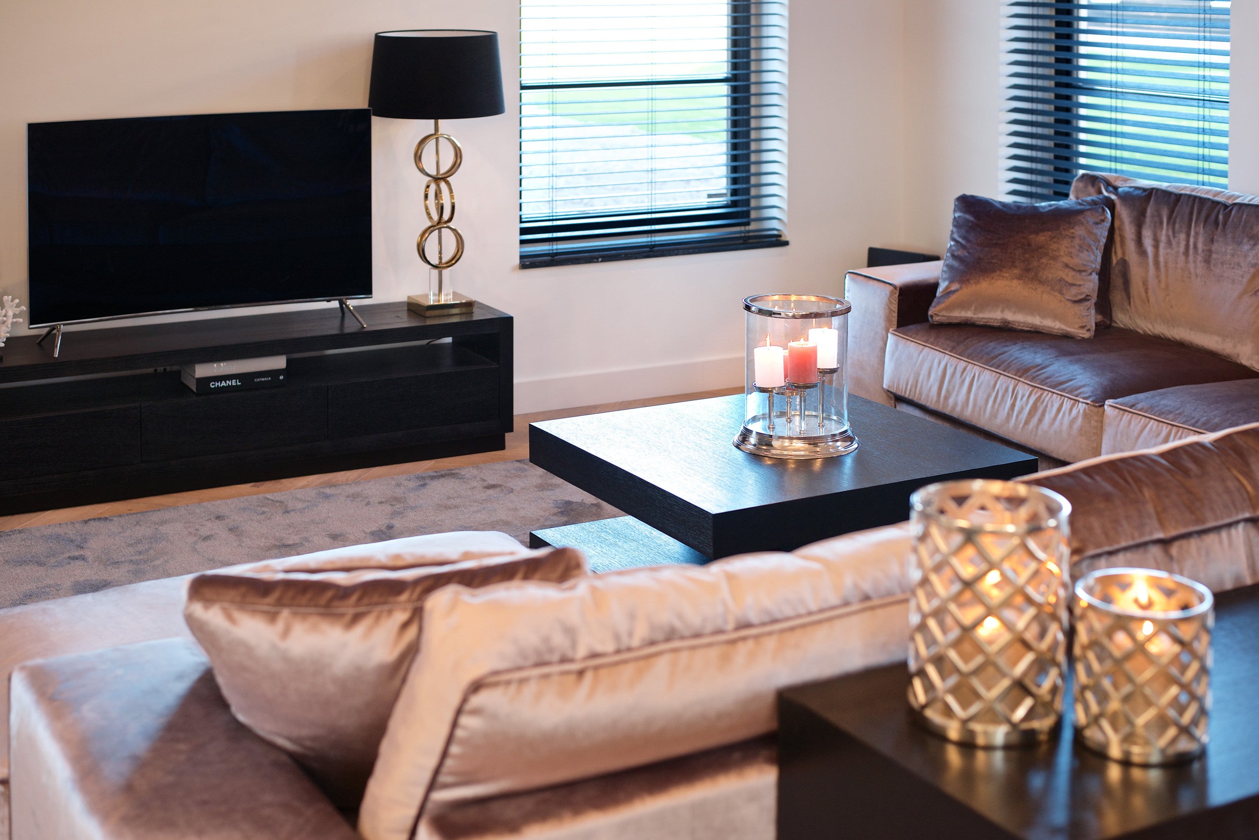 TV cabinet Oakura 3-drawers