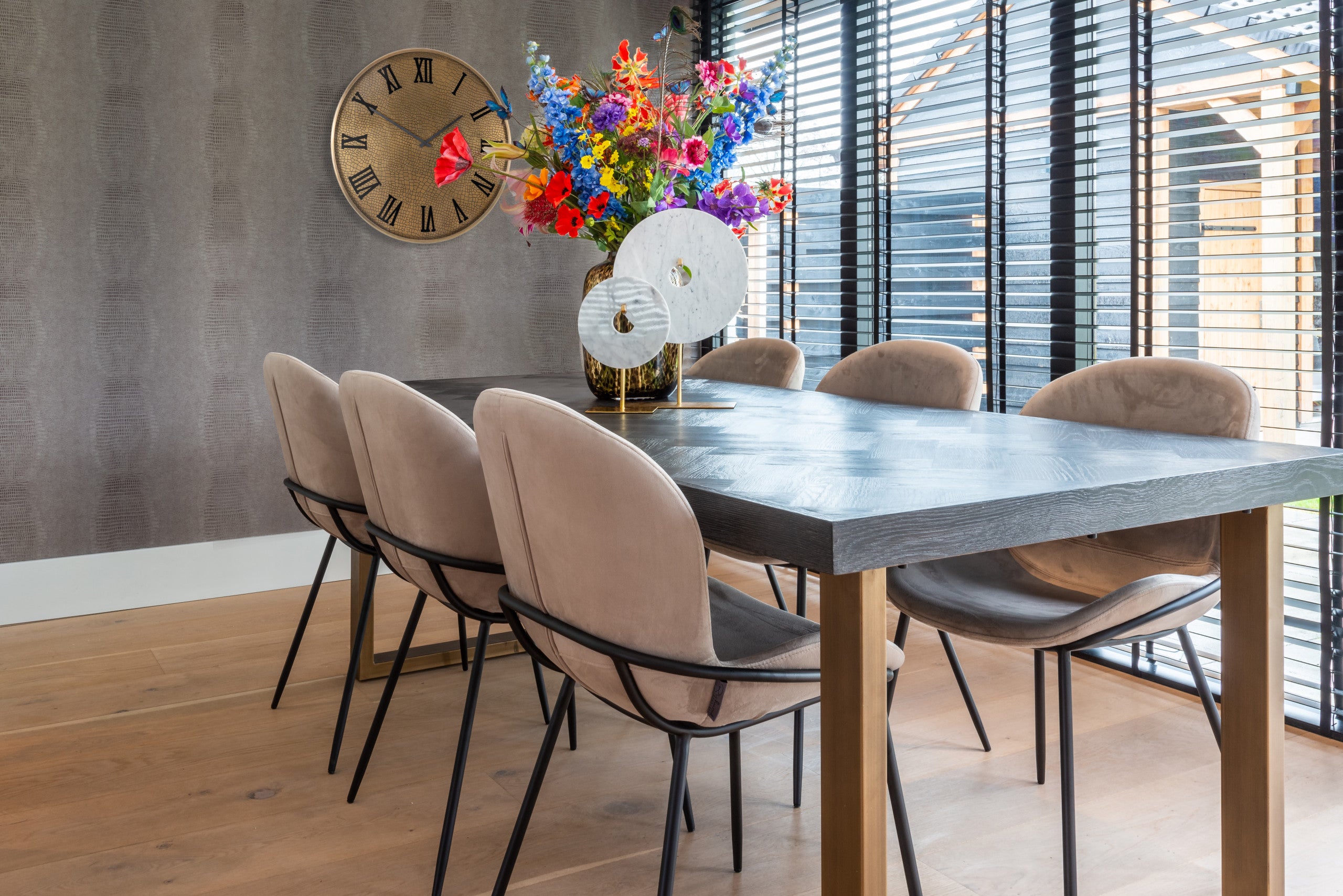 dining room table Blackbone brass 220
