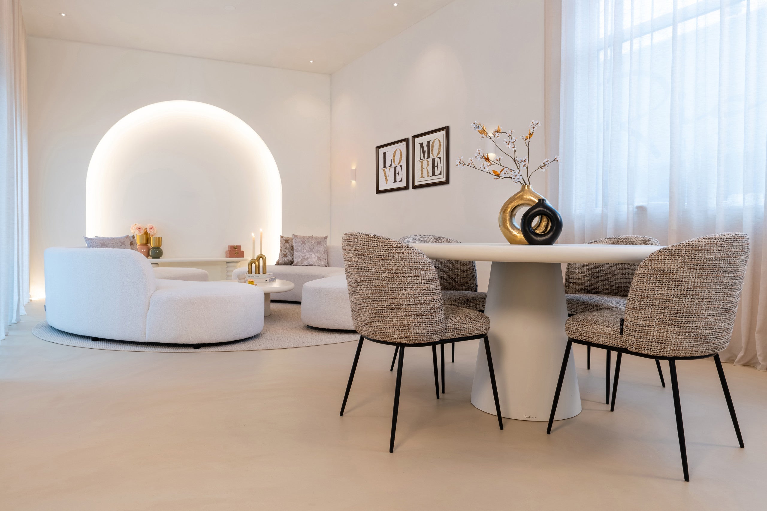 dining room table Bloomstone 130
