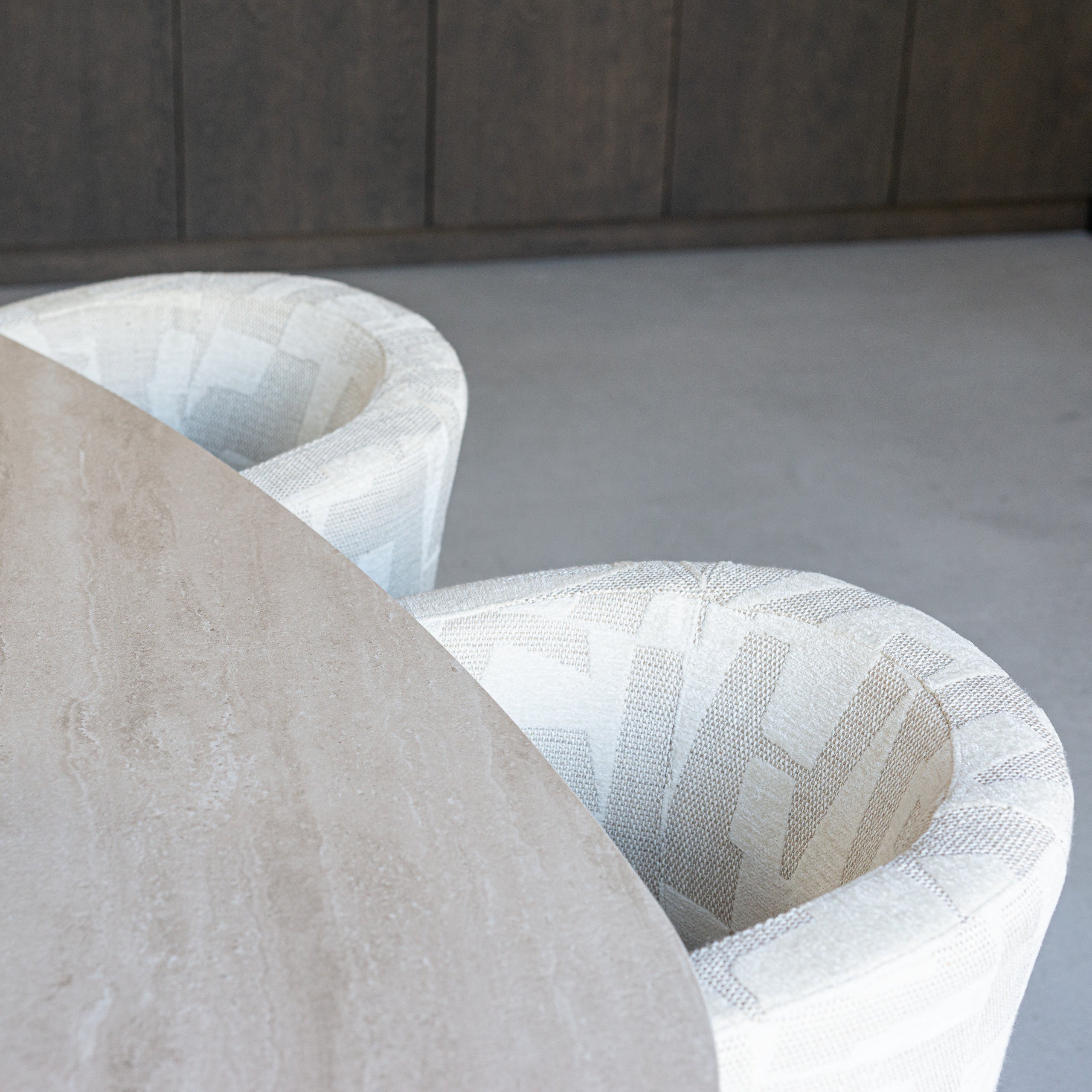 dining room table Ritz pebble 220