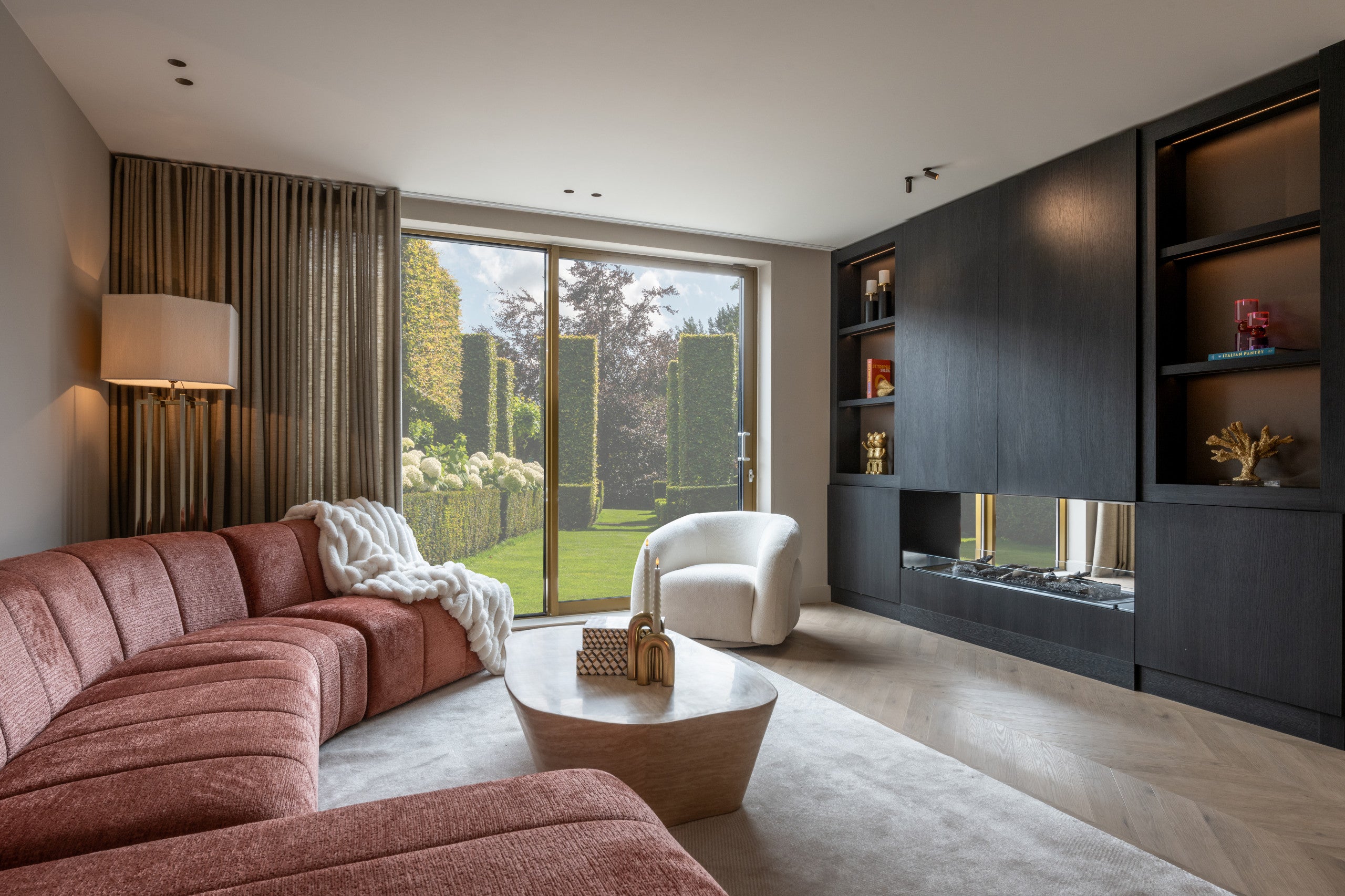 Swivel lounge chair Arcus unicorn white