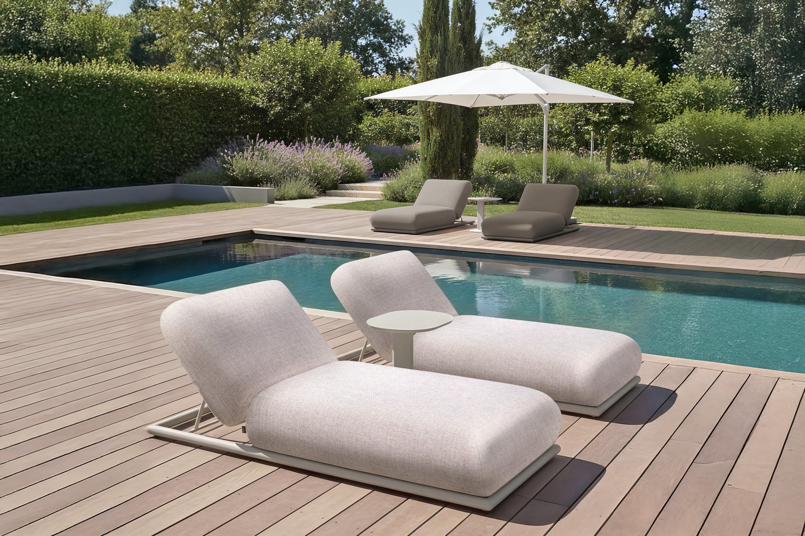 Outdoor daybed Sullivan greige alpine